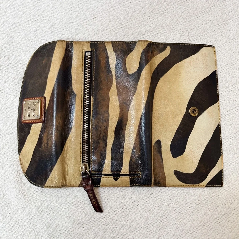Dooney & Bourke Vintage Zebra Wallet - Picture 9 of 16